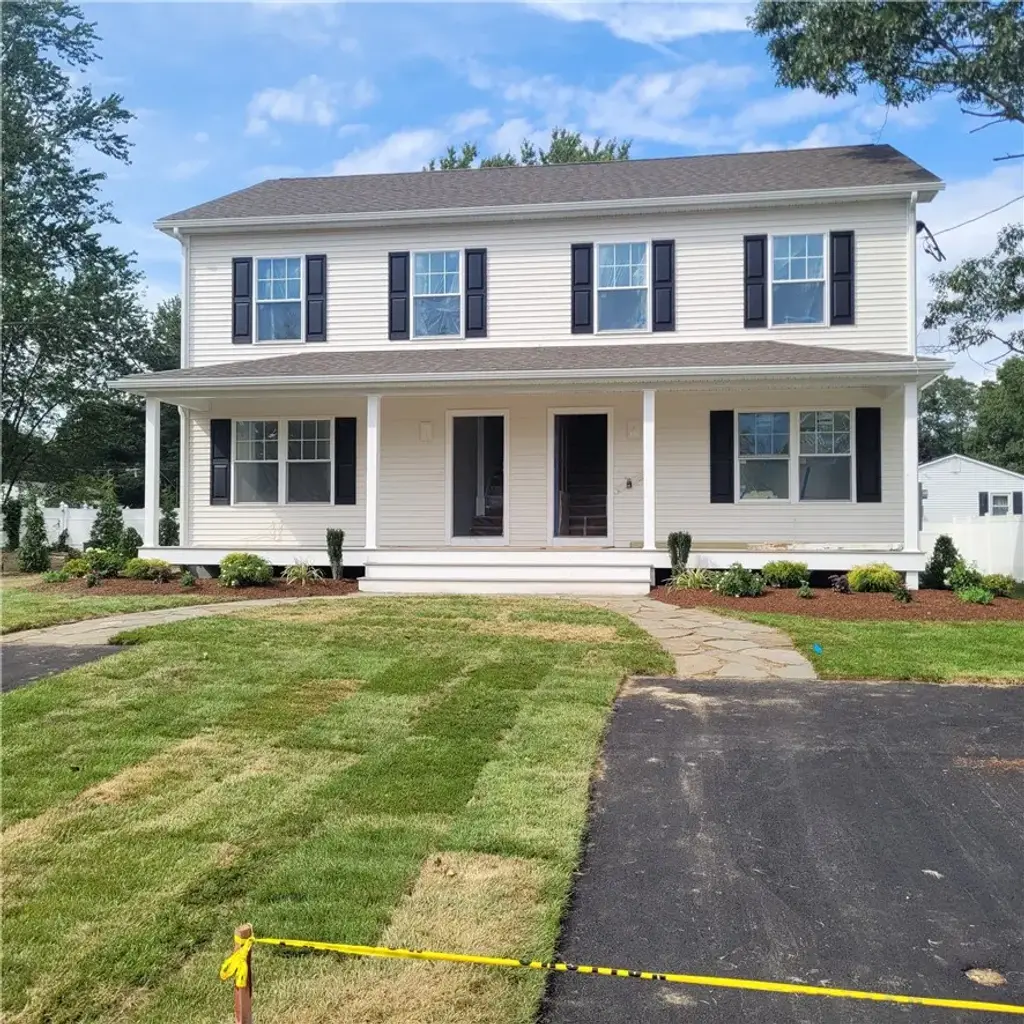 19 Wood St # A, Warwick