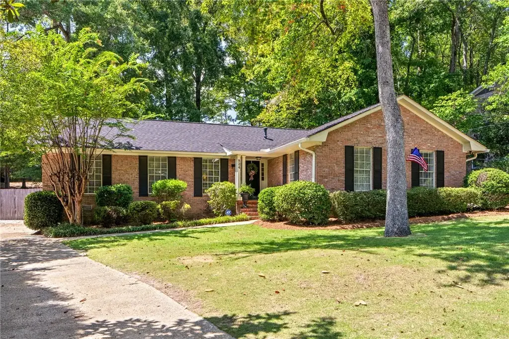 824 Heard Ave, Auburn