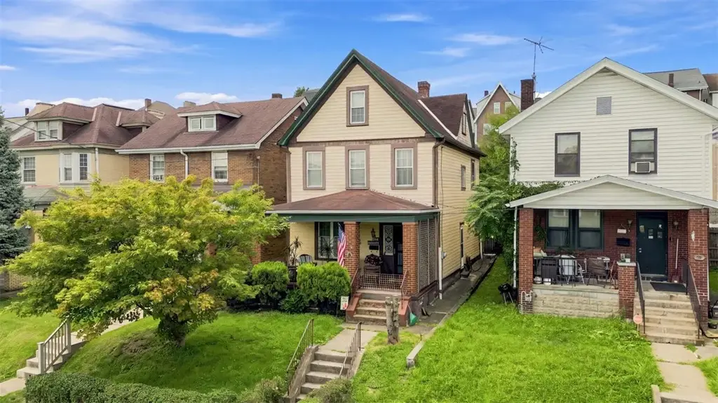 740 Woodbourne Avenue , Brookline