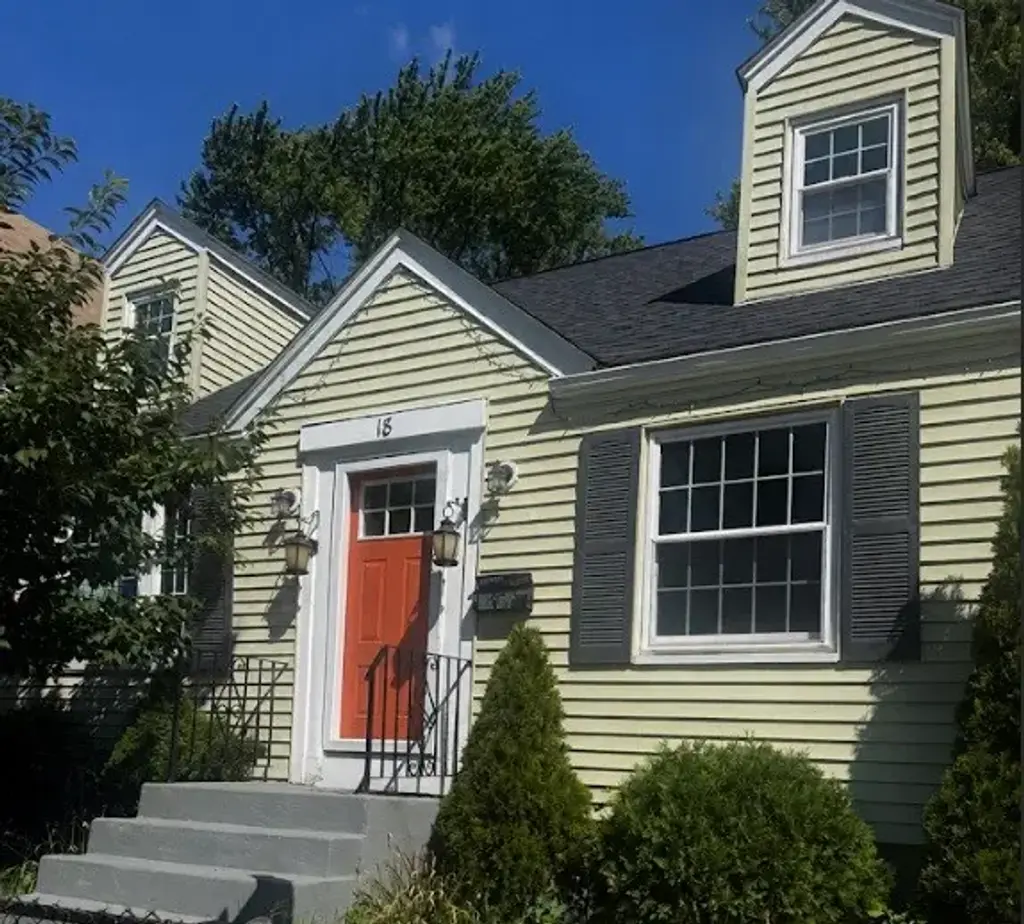 18 Clark Ave, Pawtucket