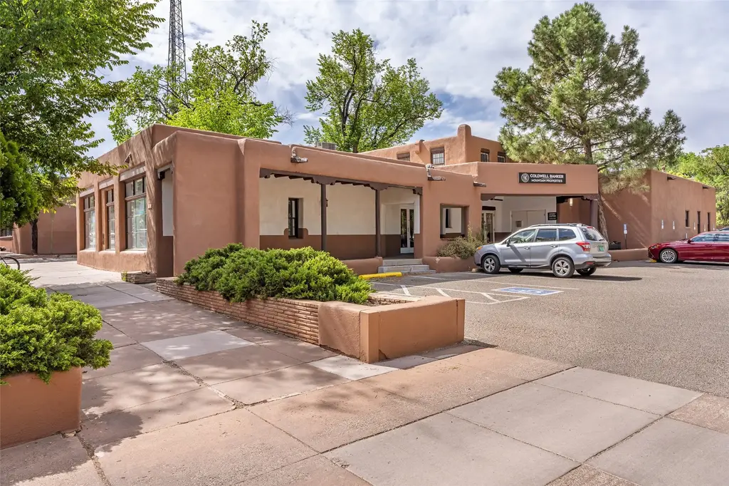 132 Marcy Street E, Santa Fe