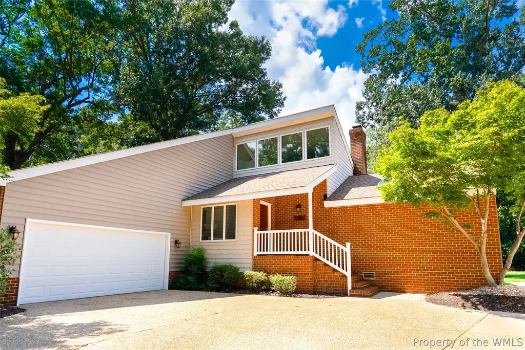 16 Wainwright Drive, Poquoson