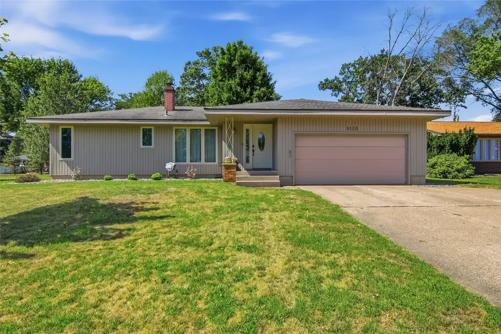 3120 Monroe Street, Eau Claire