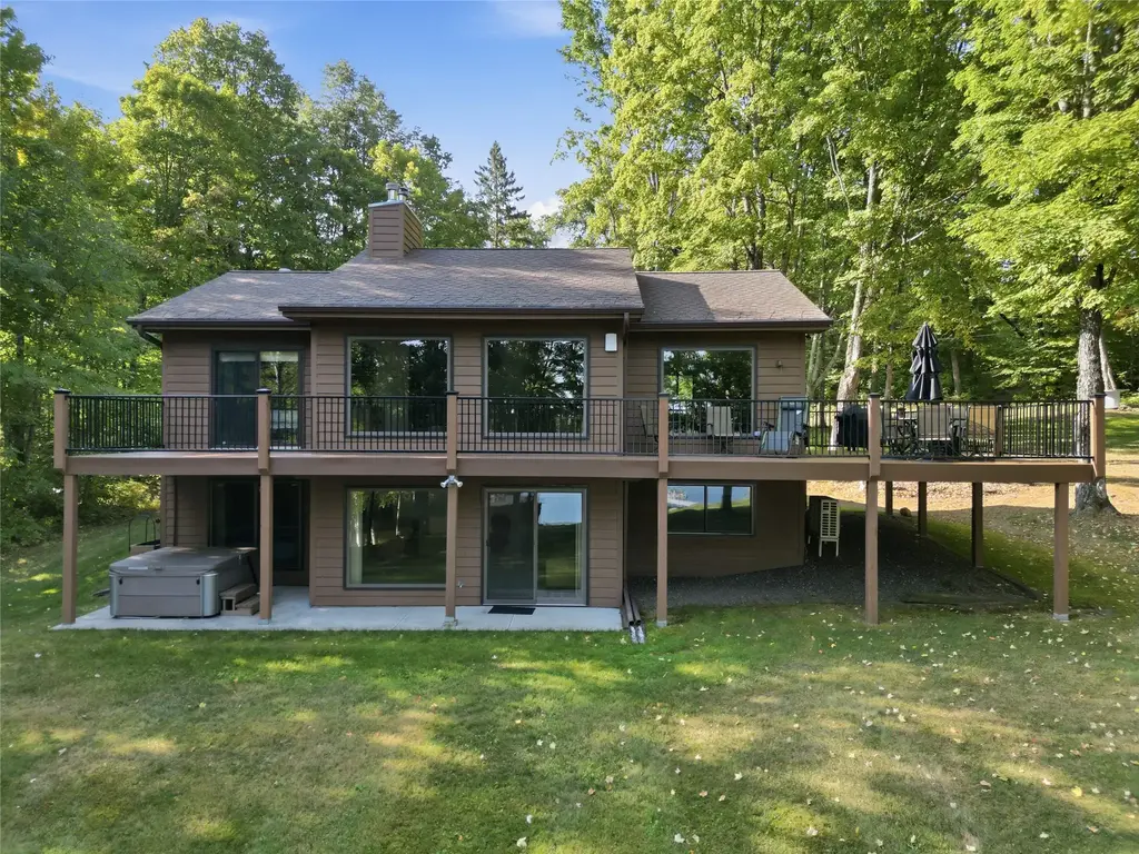 6740w Moose Lake Road, Hayward