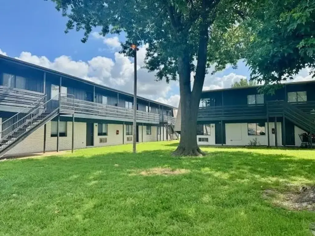 1701 S West End Street 59, Springdale