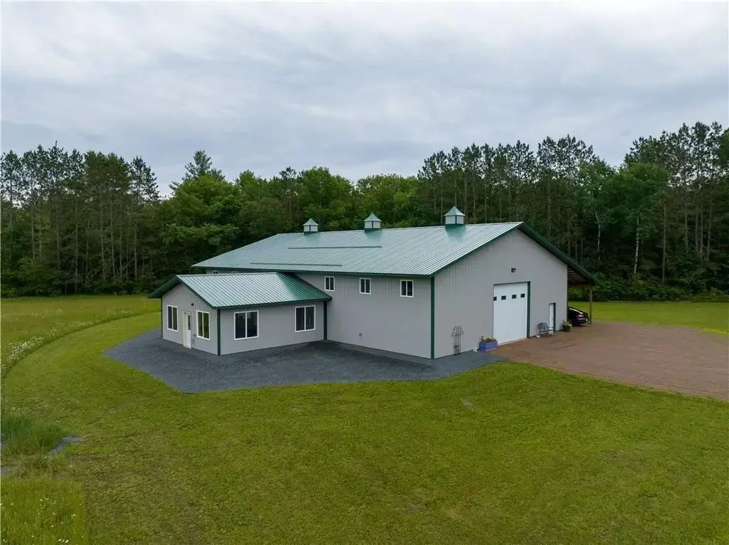 2274 Places Lake Road, Barronett