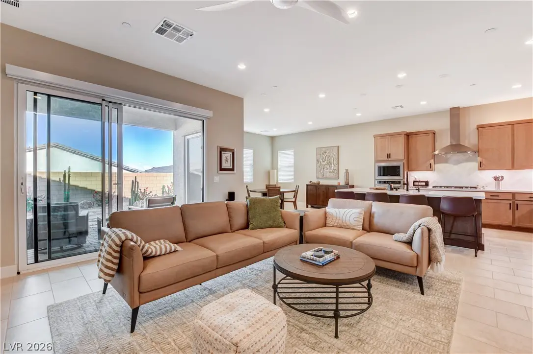 9006 Coastal Oaks Street, Las Vegas