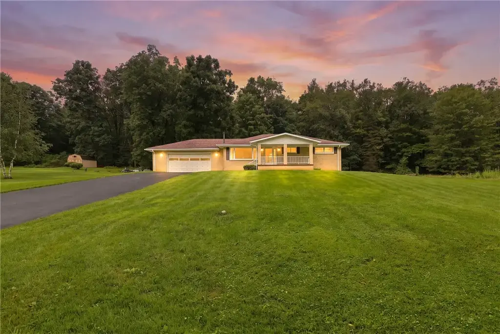 116 Mine 42 Road, Windber