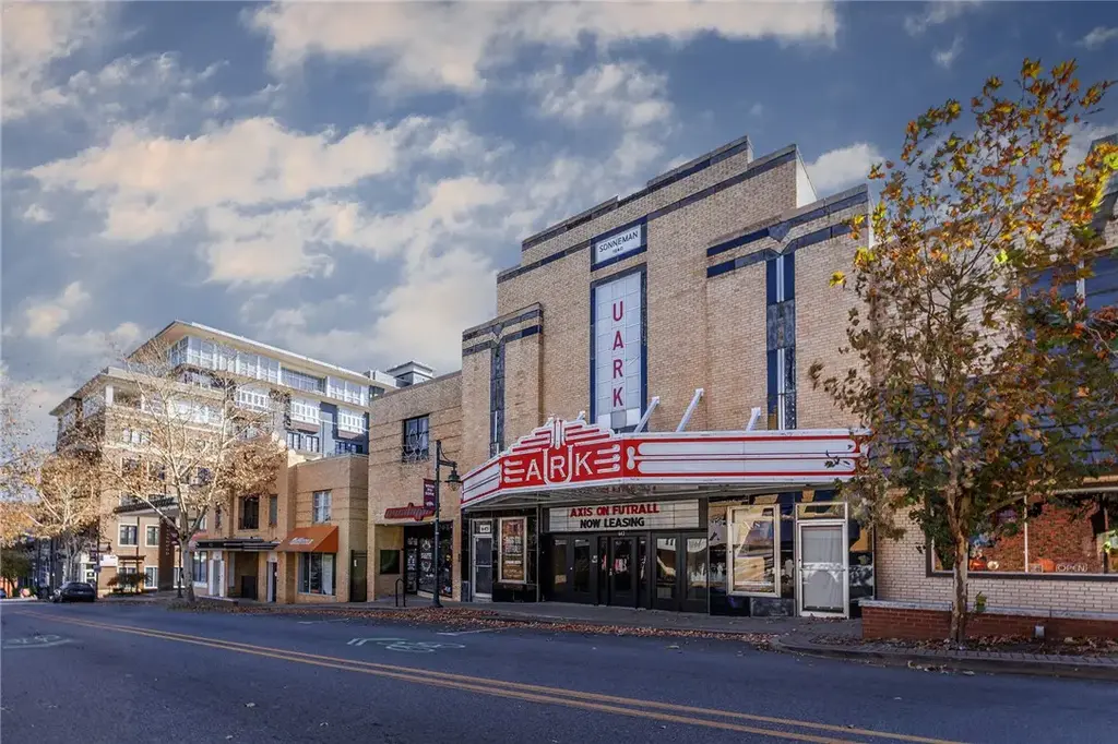 625 Dickson Street, Fayetteville