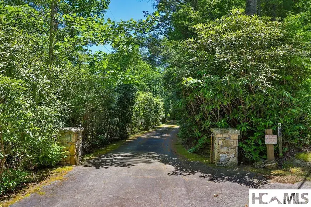 2266 S 4th Street, Highlands
