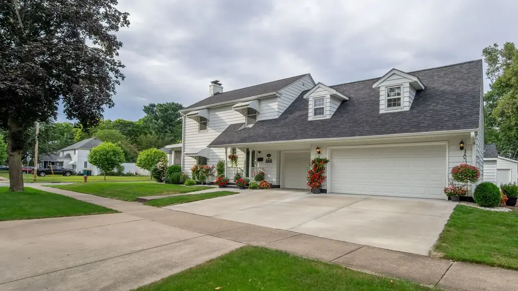 606 Gilbert Avenue, Eau Claire