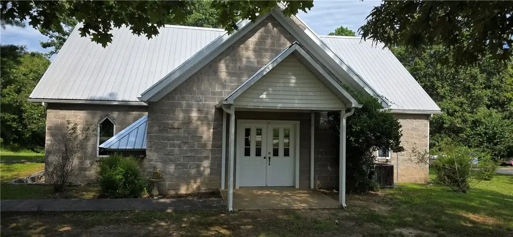 1268 Wolf Springs Road, Harrison