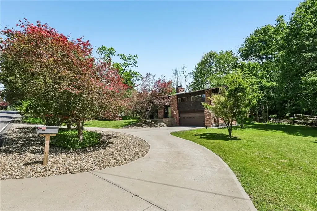 2772 Clearview Road , Hampton