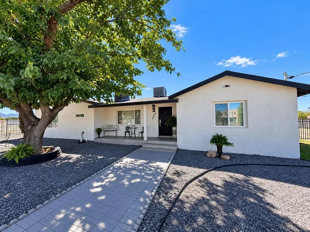 202 Wayne Road Nw, Albuquerque