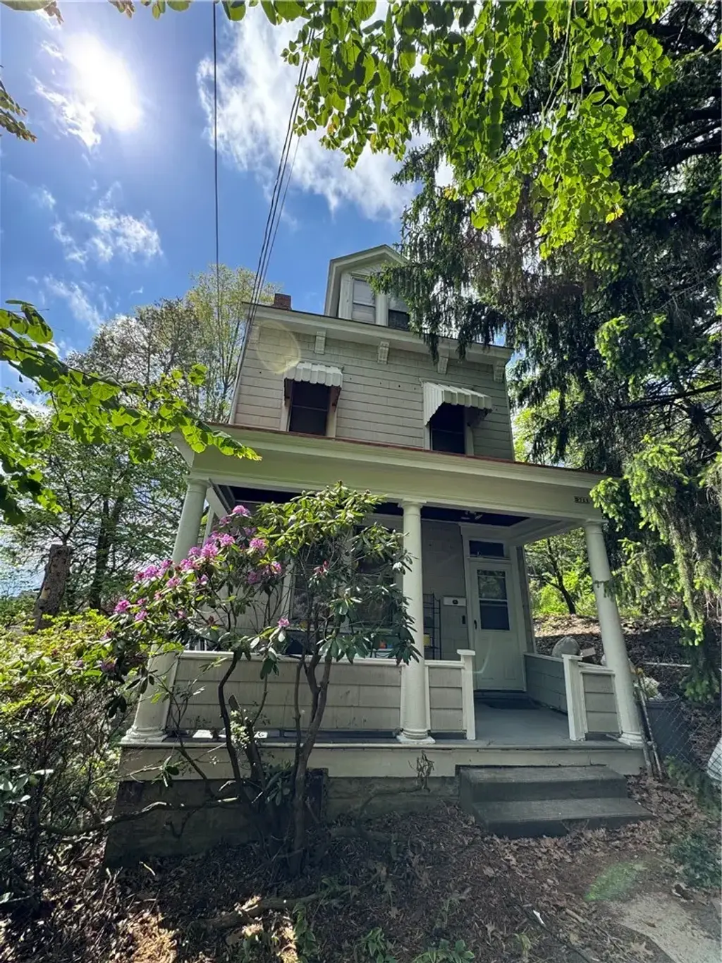 3711 Wapello Street , Brighton Heights