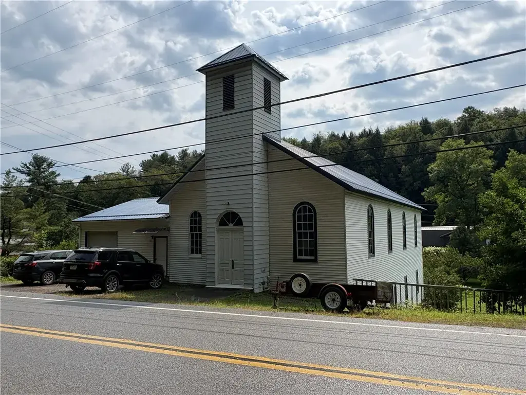 136 Main Street , Punxsutawney Area School District