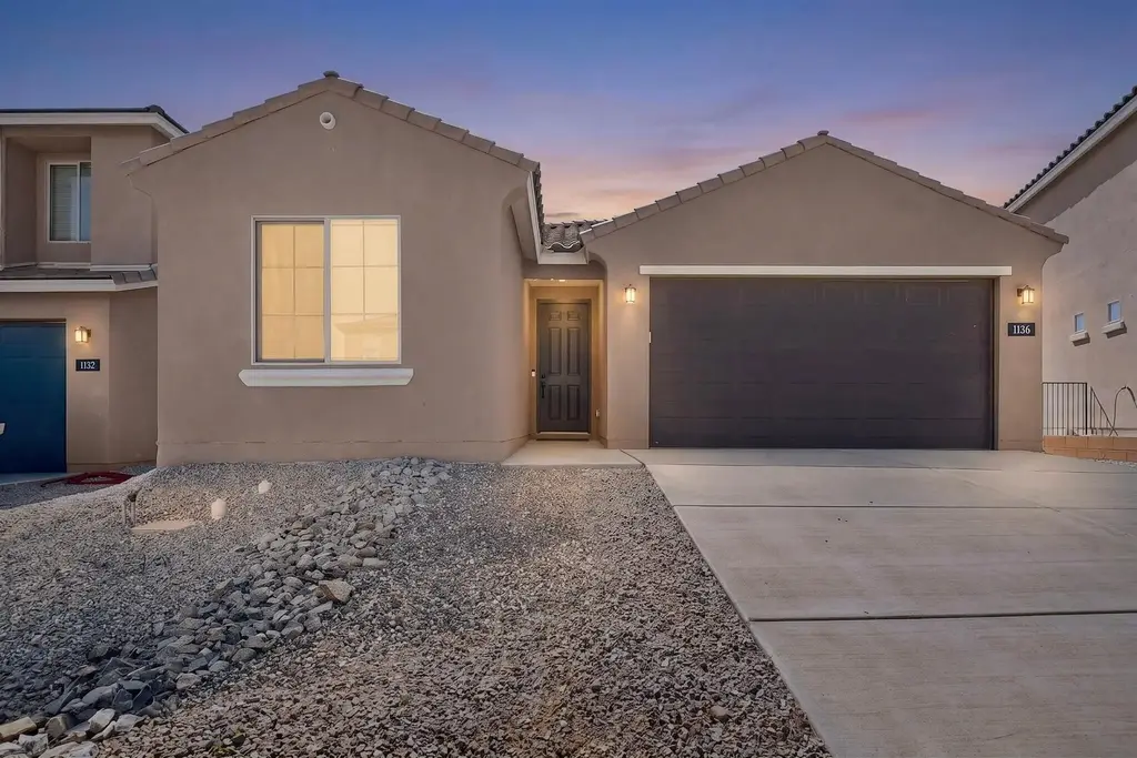 1136 Vallecito Loop Nw, Los Lunas