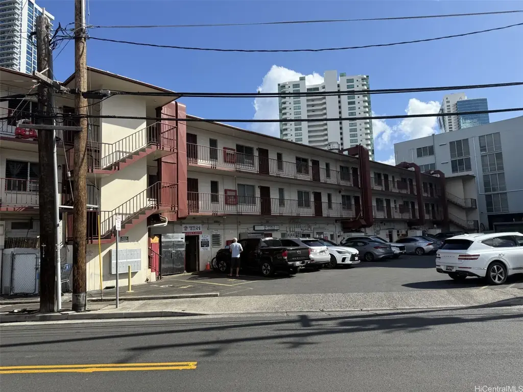 624 Sheridan Street, Honolulu