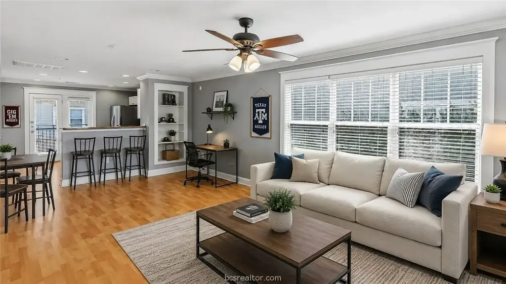 1725 Harvey Mitchell Parkway S 1632, College Station