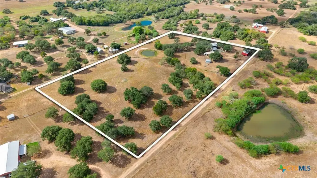 233 Ranch Road, Yoakum