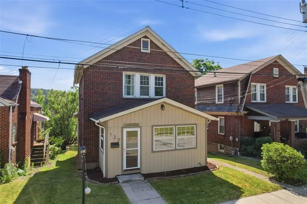 120 Avenue L, Forest Hills Boro