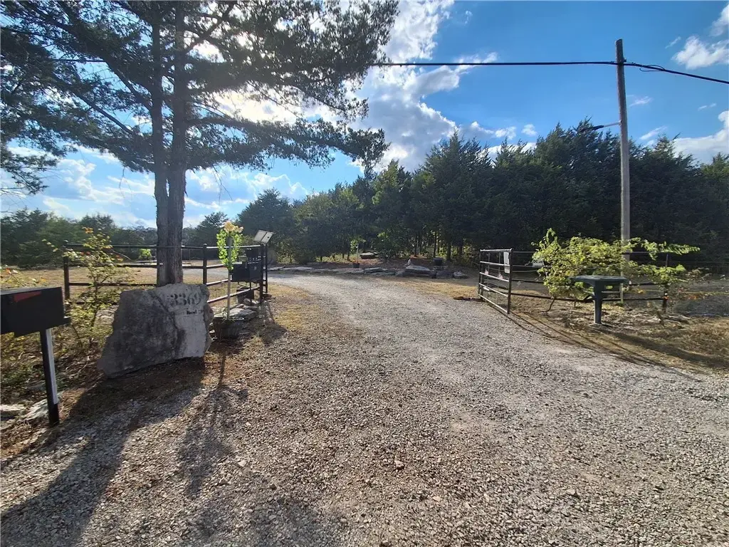 3369 County Road 219, Berryville