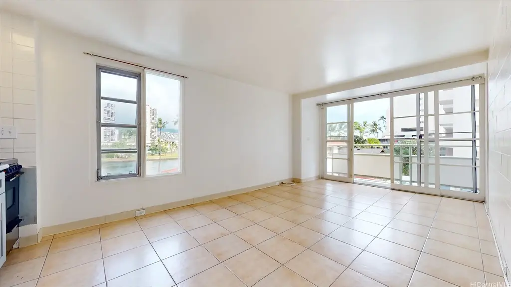 445 Kaiolu Street # 311, Honolulu