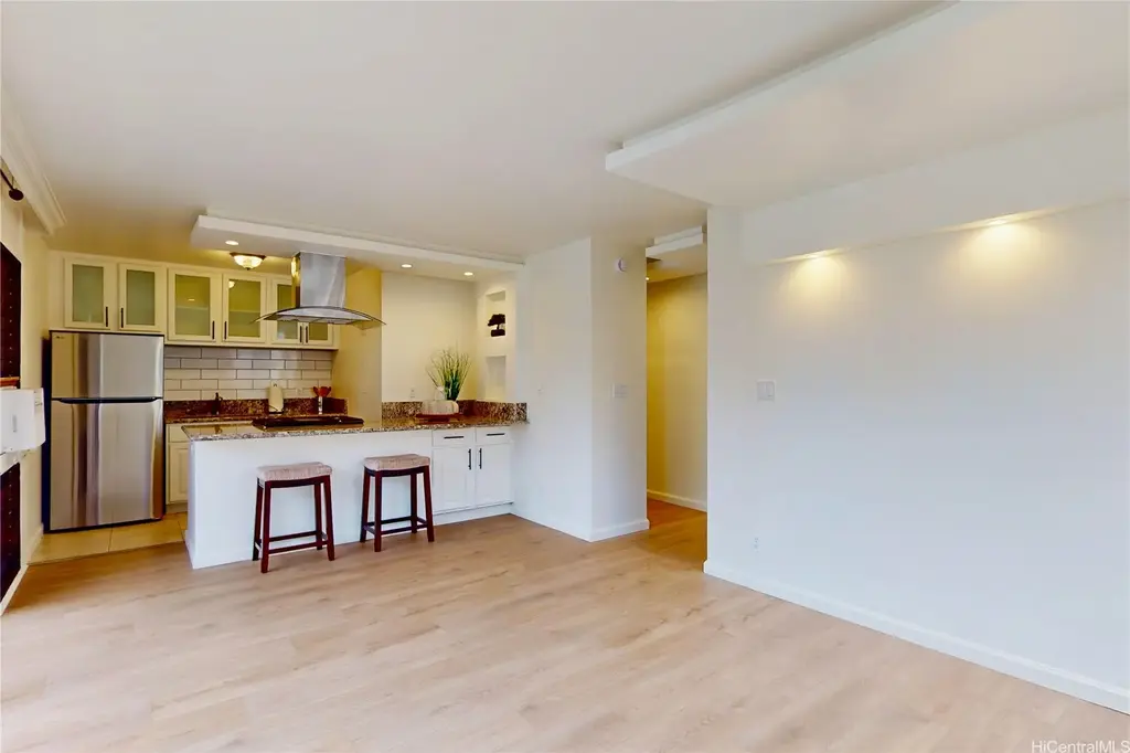 (unit #e204) 1025 Ala Lilikoi Street, Honolulu