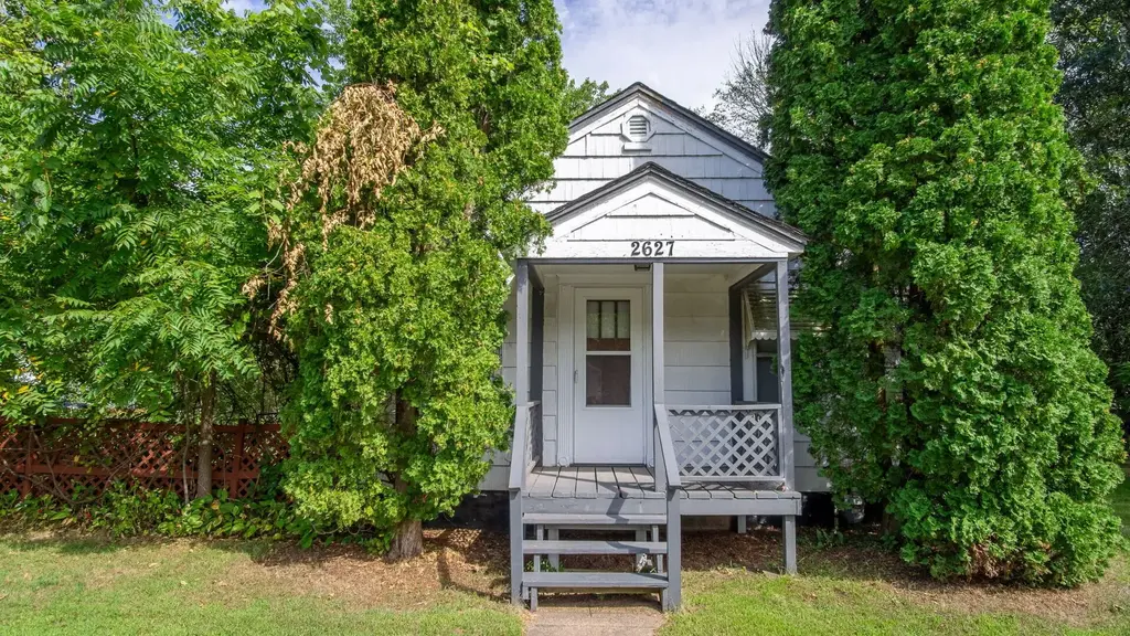 2627 7th Street, Eau Claire