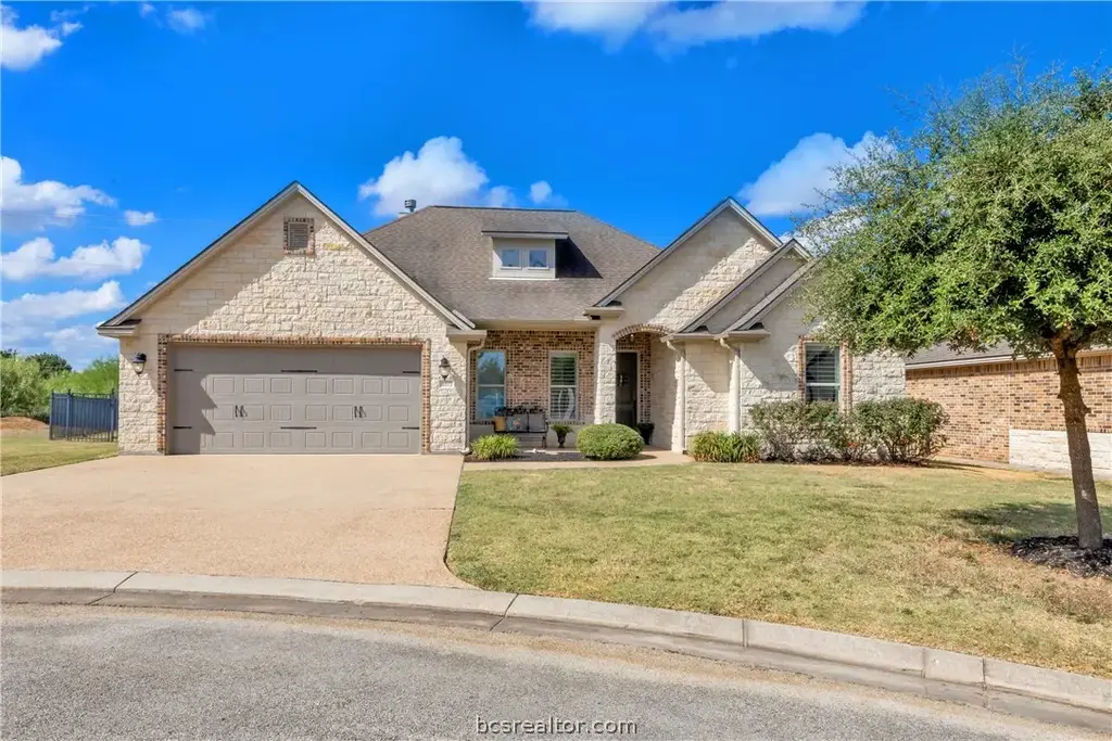 4671 Stonecrest Court S, Bryan