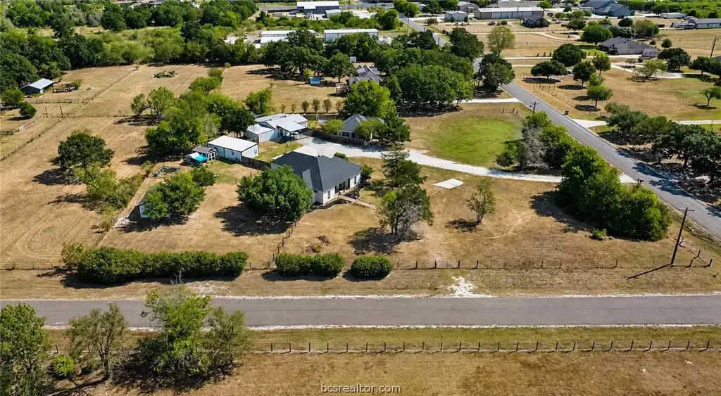 11885 Golden Mist, College Station