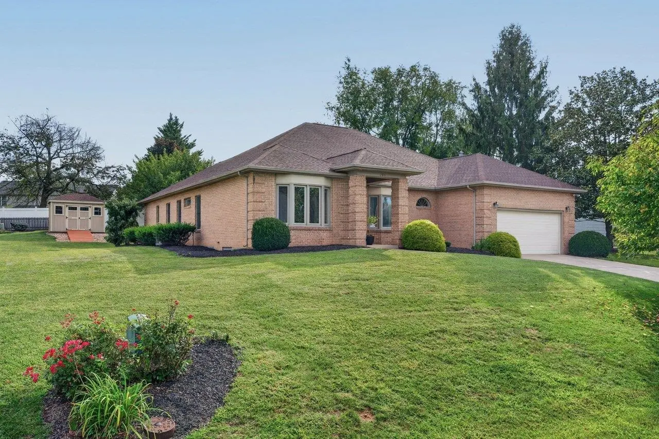 380 Confederacy Dr, Penn Laird