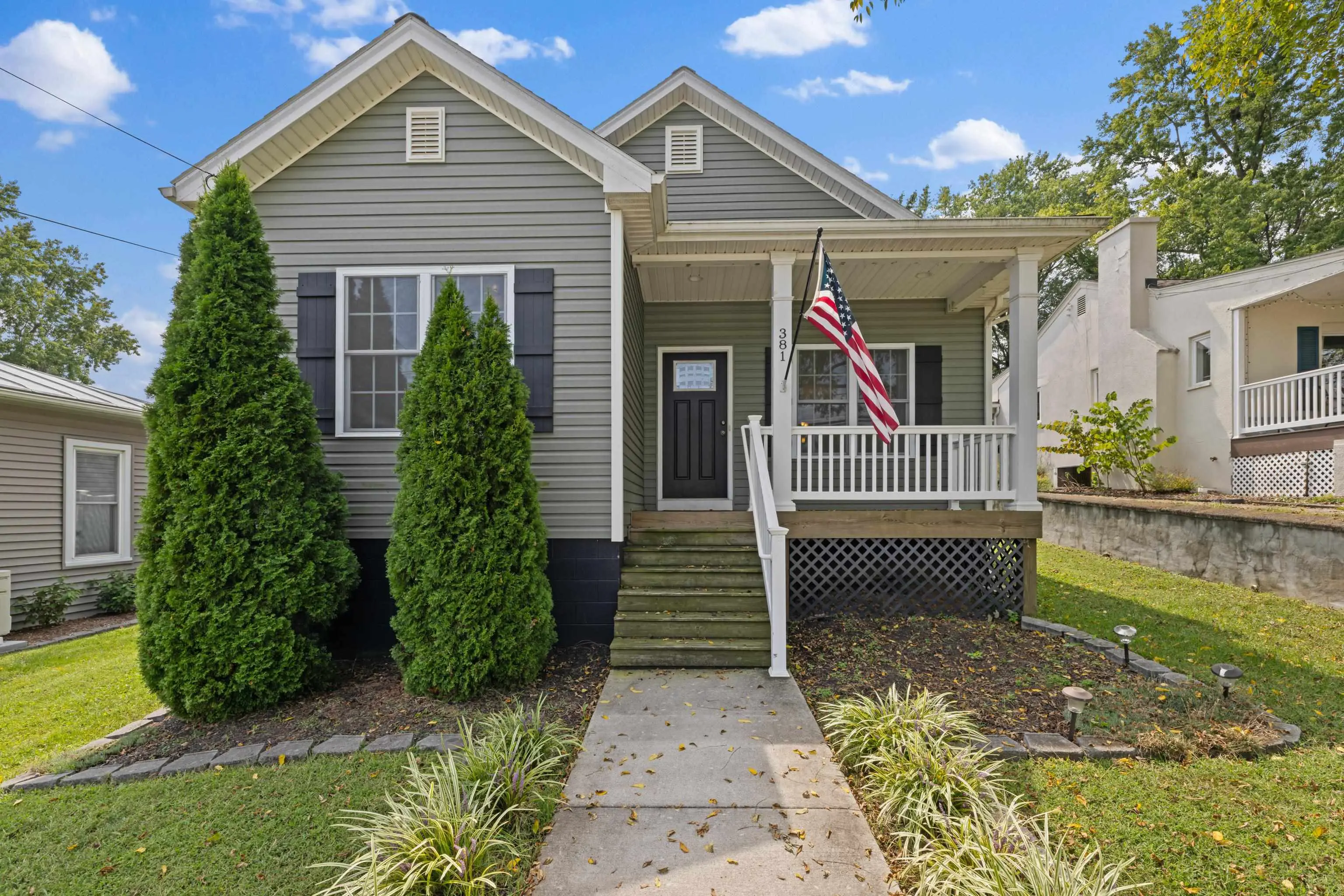 381 Mill St, Dayton