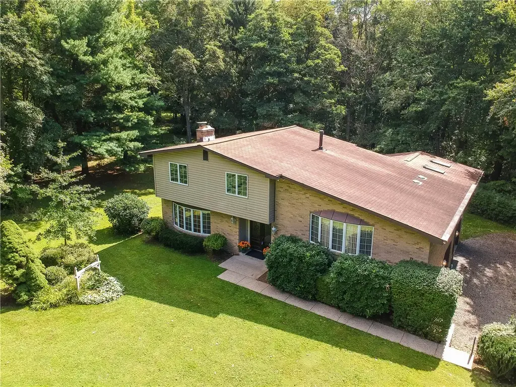 119 Buckingham Drive, Middlesex