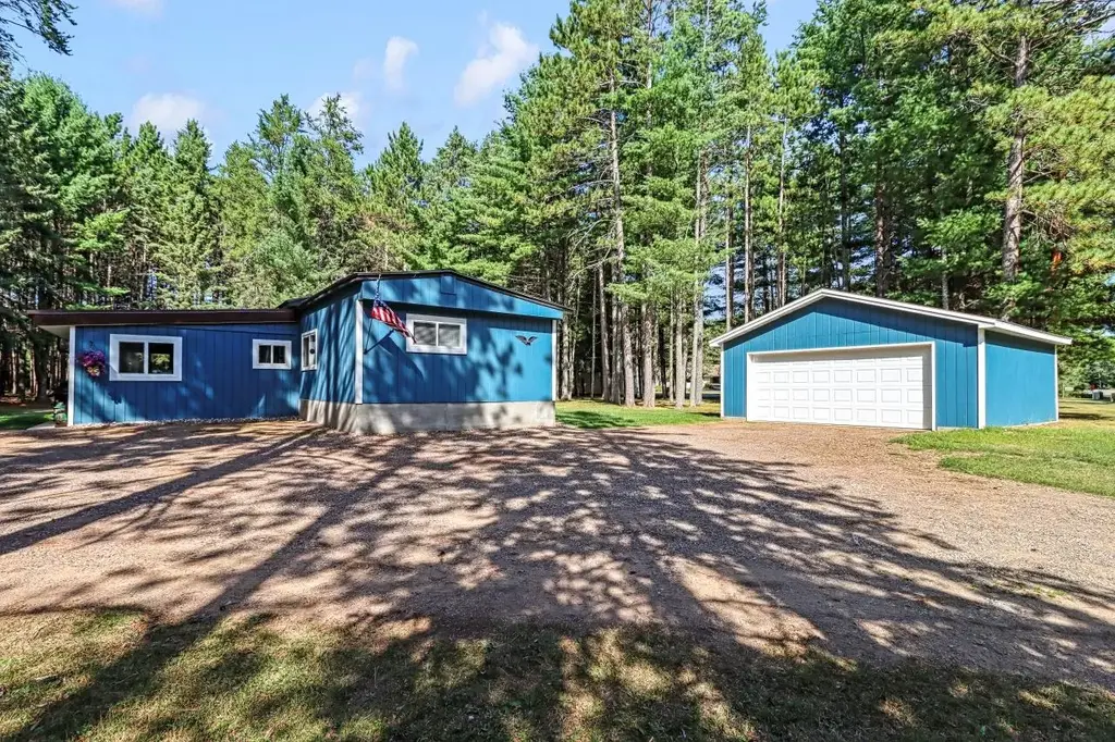 8710 Golf Course Rd, Sayner