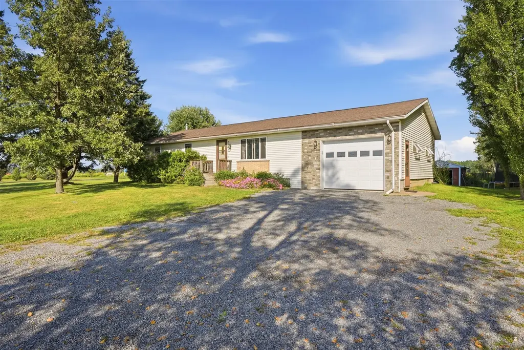 N16304 State Road 73, Thorp