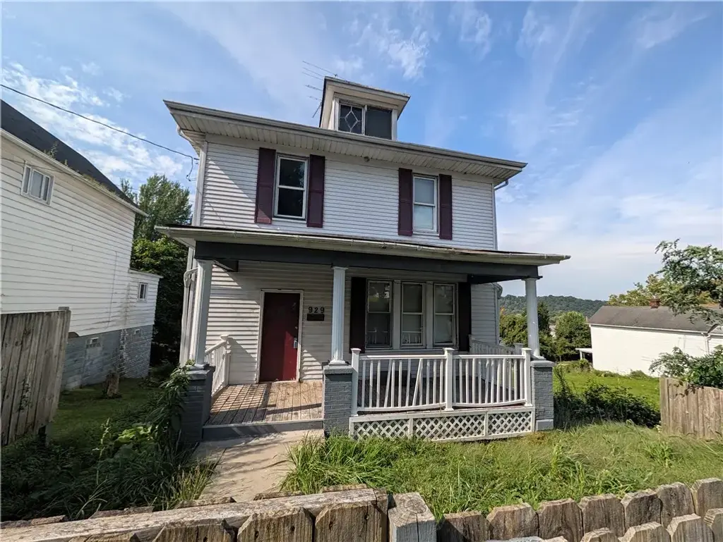 929 Summit Avenue, Monessen