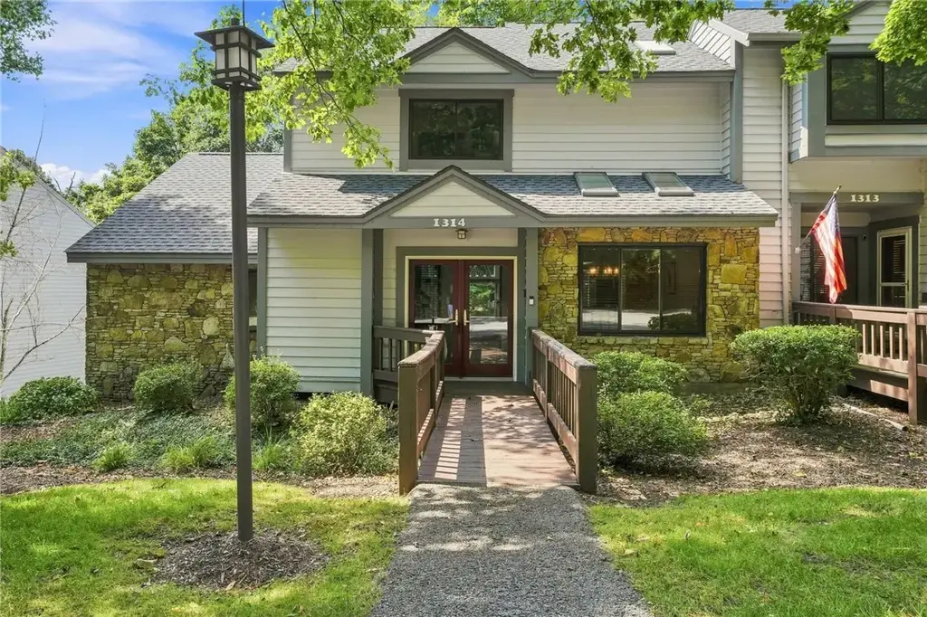 1314 Westridge Drive, Hidden Valley