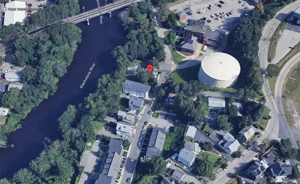 80 Branch St, Pawtucket