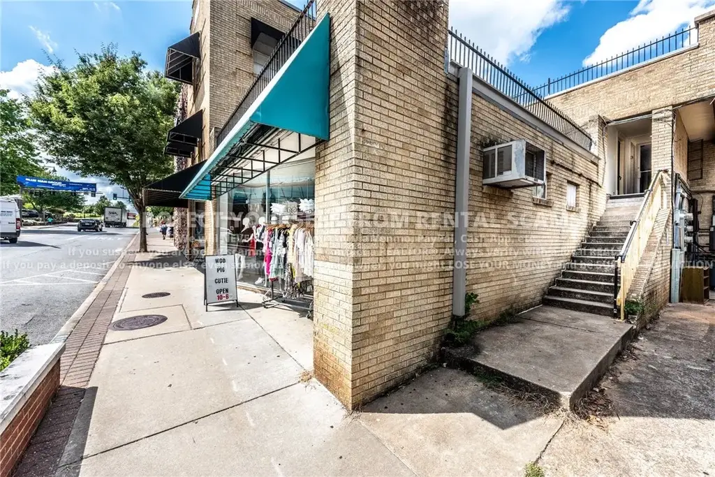 311 N Eureka Alley A, Fayetteville
