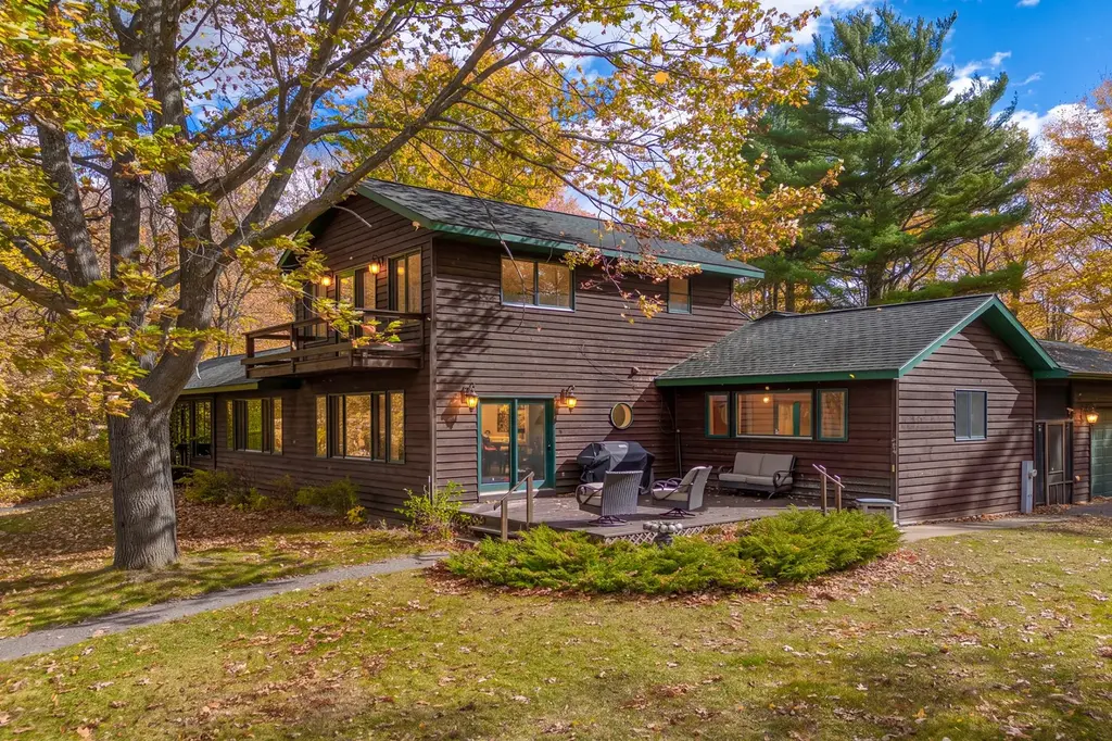 2594 South Shore Rd, Phelps