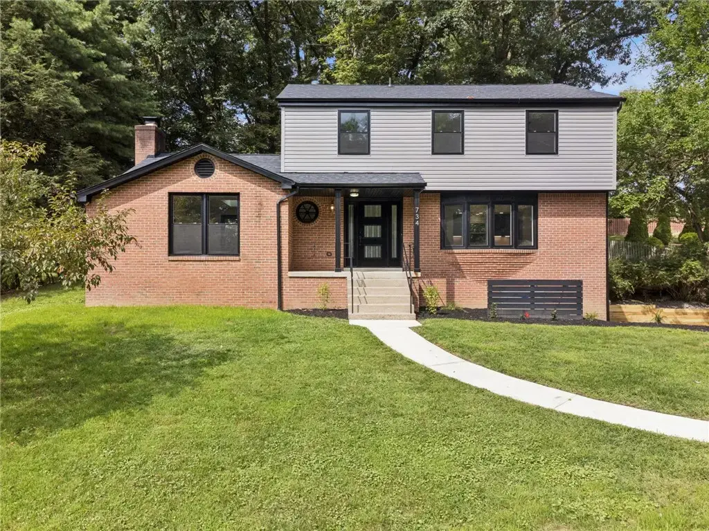 734 Heathergate Drive , Indiana