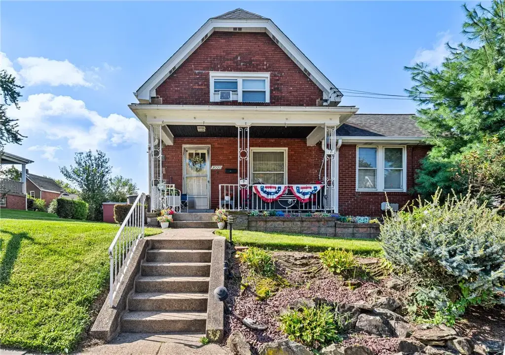 3000 Vernon Avenue , Brentwood