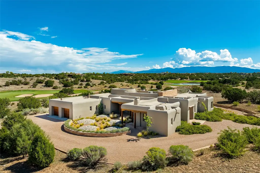 26 Amberwood Loop, Santa Fe
