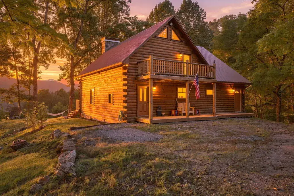 811 Catnip Road, Cullowhee