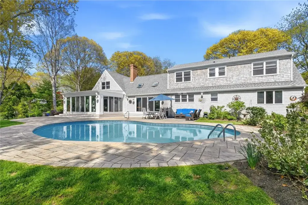 219 West Reach Dr, Jamestown