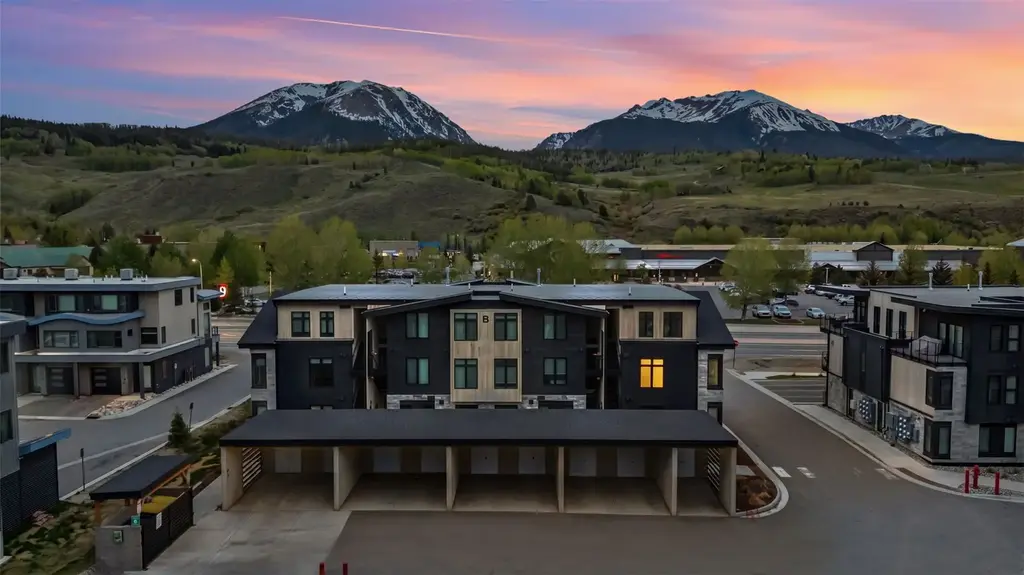 740 Blue River Parkway B21, Silverthorne