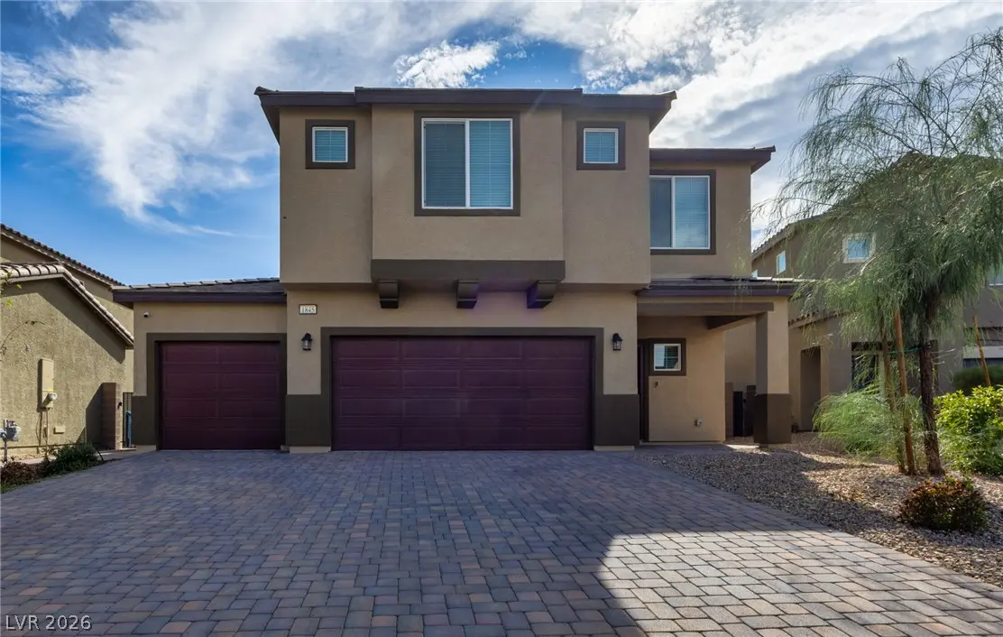 Photo of Listing #2815741