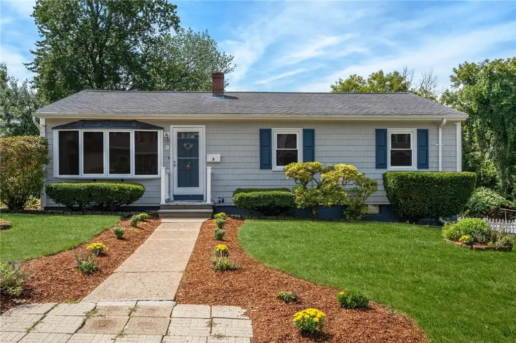 8 Benelli St, Woonsocket
