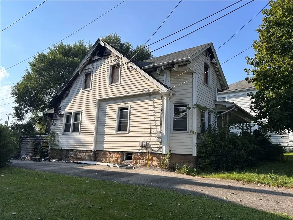 726 Wayne Avenue , Indiana Boro